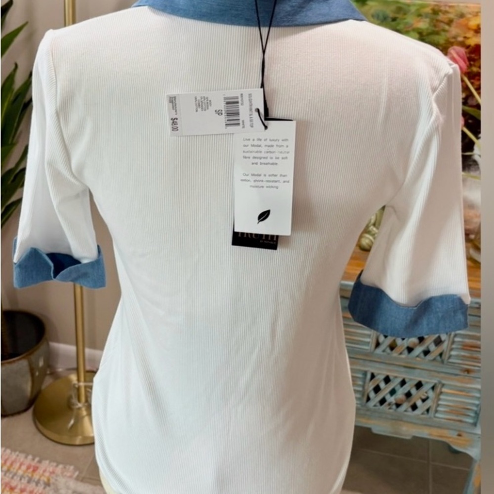 NWT Truth Women's White and Blue Collar Shirt Size Large - Picture 2 of 6